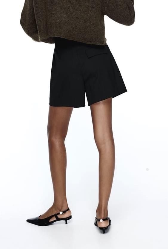 Quần short mã 2307 màu đen zara