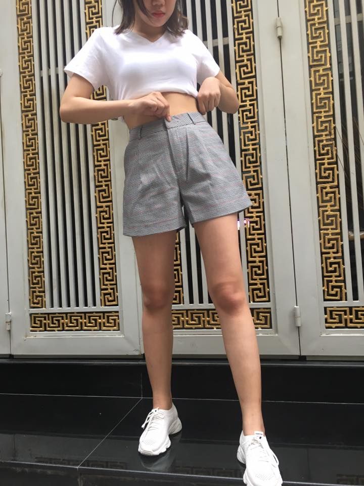 Quần short nữ vải  caro Asos