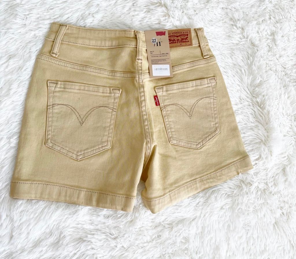 Short jean nữ LEVIS màu 2