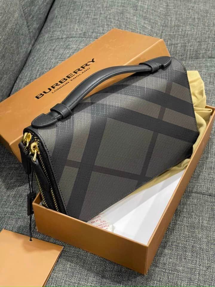 túi   BURBERRY xám phối