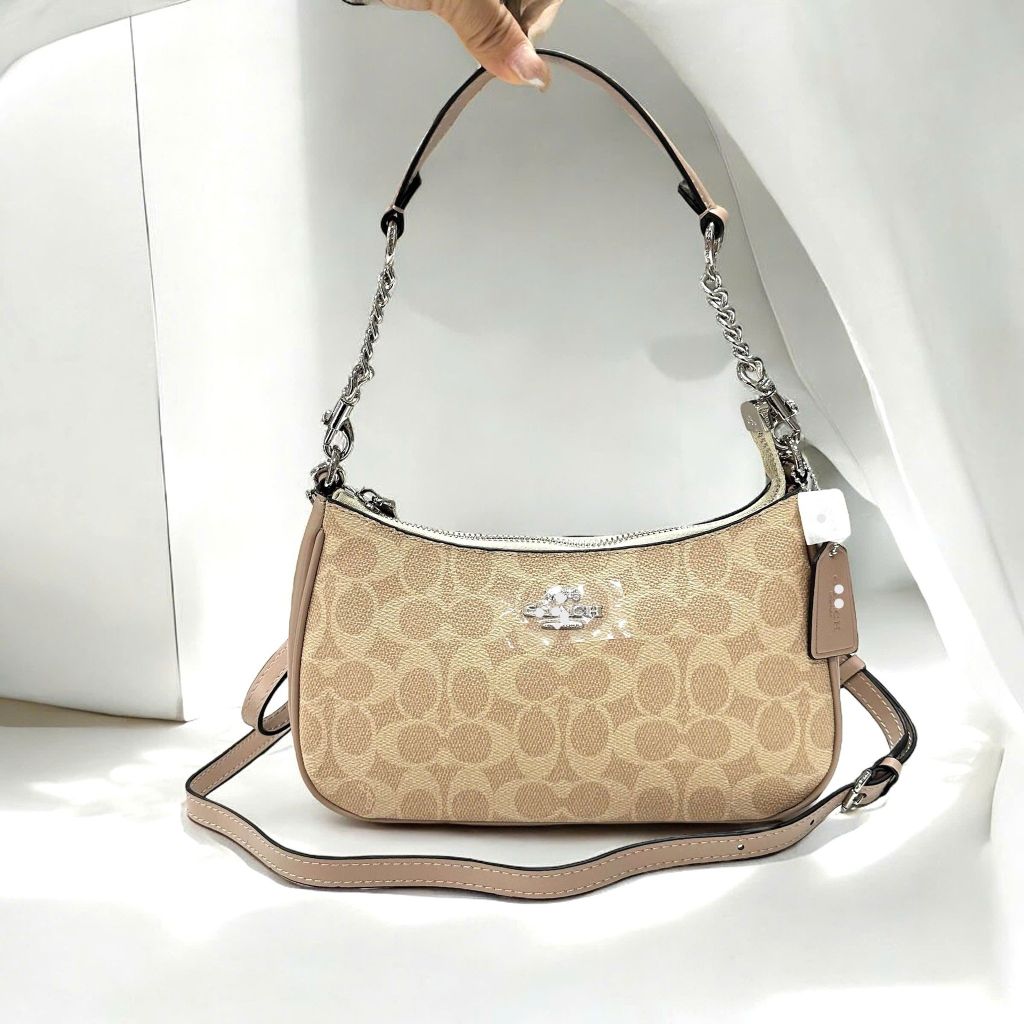 Túi Coach nhỏ mã C2711