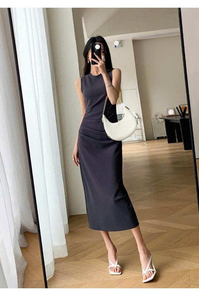 Đầm dáng ôm màu đen CK1010