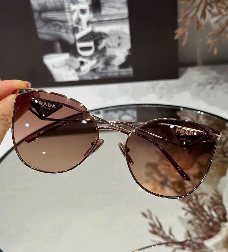 Mắt kính Praeda Symbole