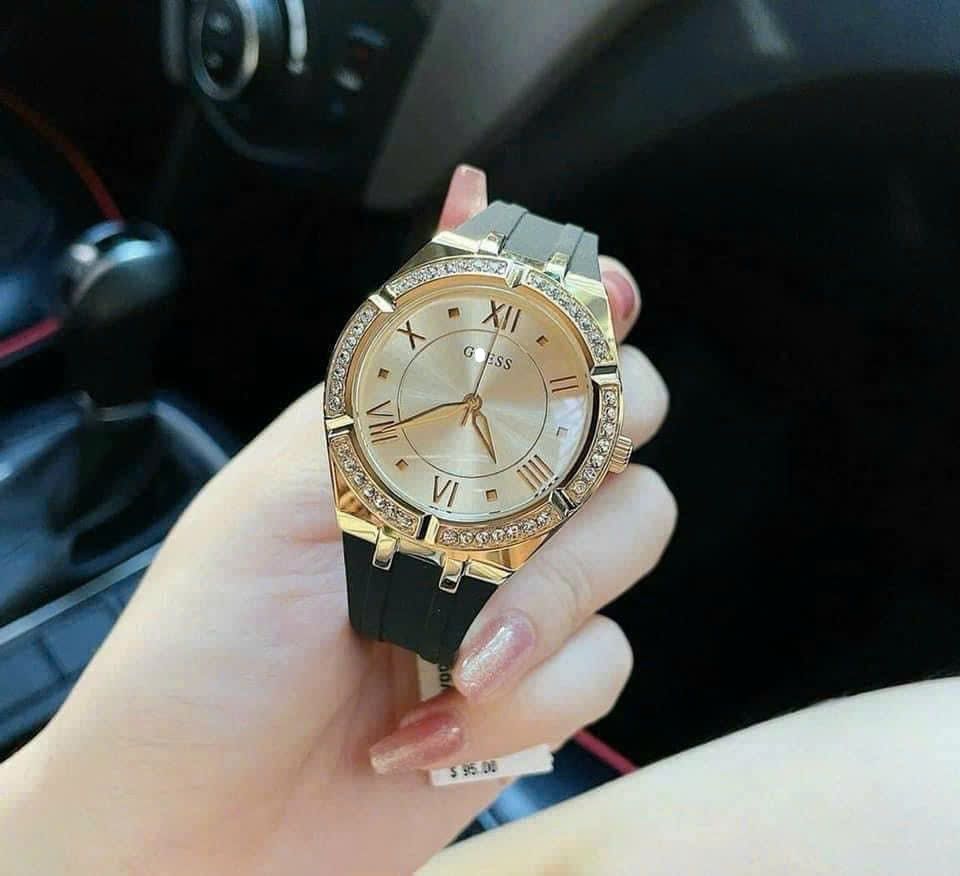 Gueess silicon đen W0034L1