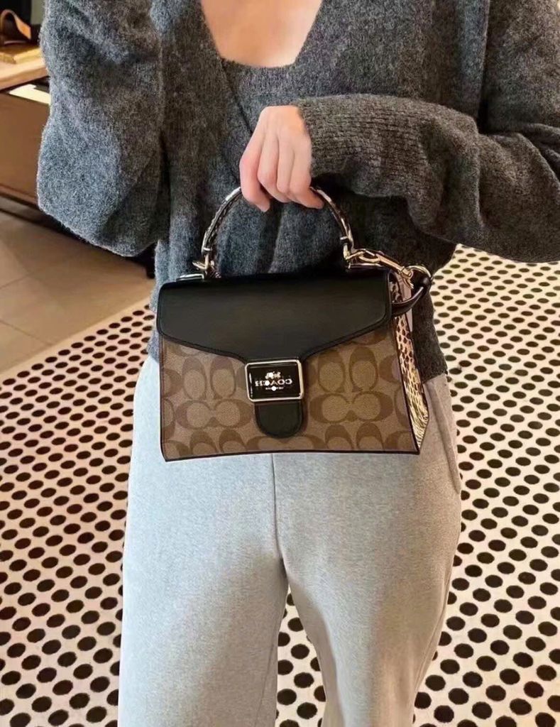 COACH PEPPER Satchel bag C678