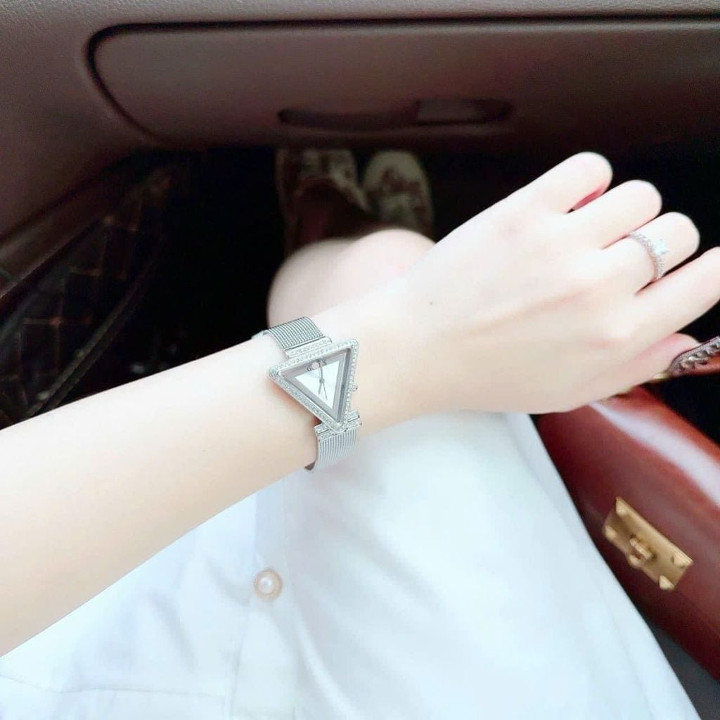 GUESS siêu xinh GW0508L1