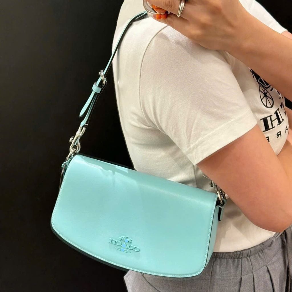 Coach Andrea Shoulder Bag CT768.