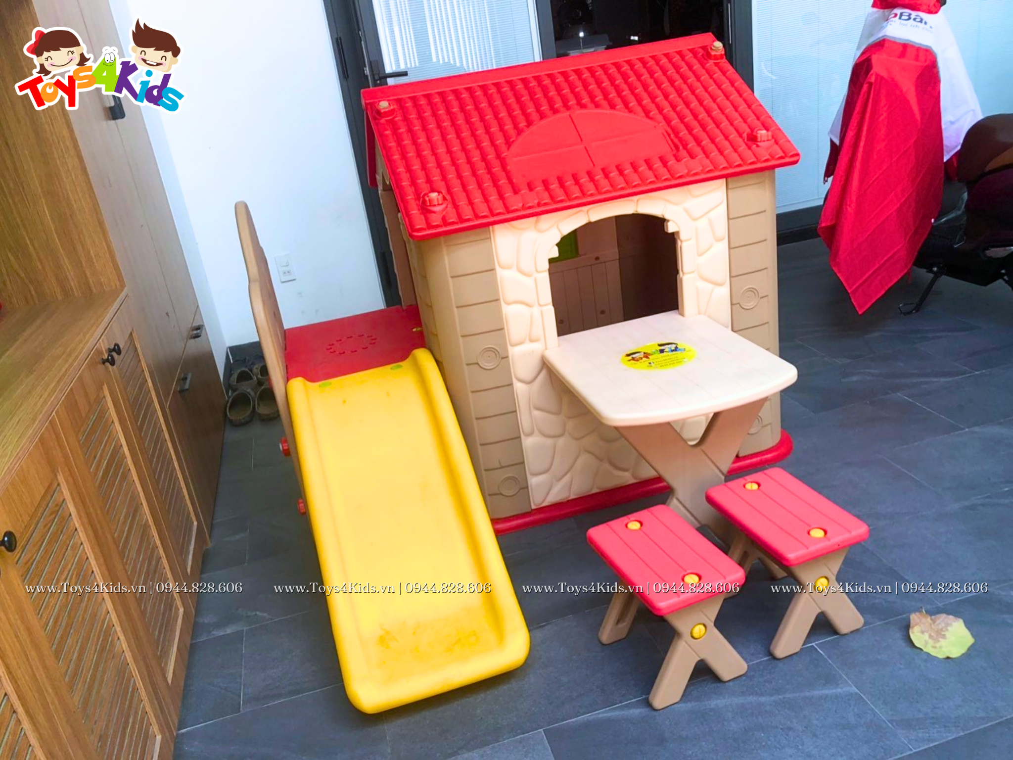  Nhà chơi cầu trượt Hàn Quốc kiểu mới kết hợp bàn ghế và bóng rổ 