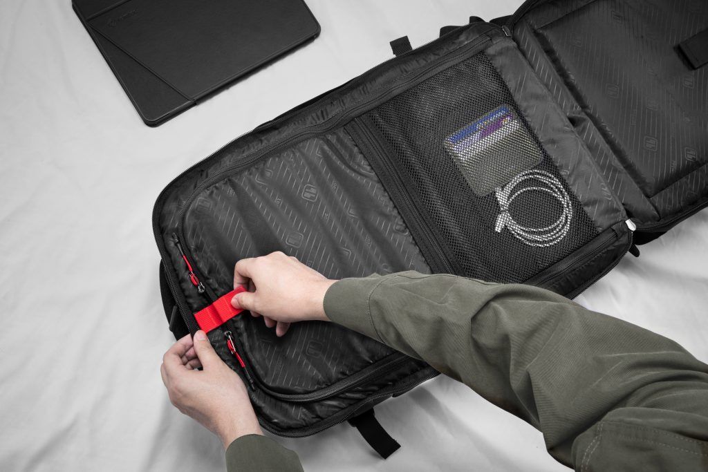 Balo TOMTOC Travel Backpack 40L A82-F01D