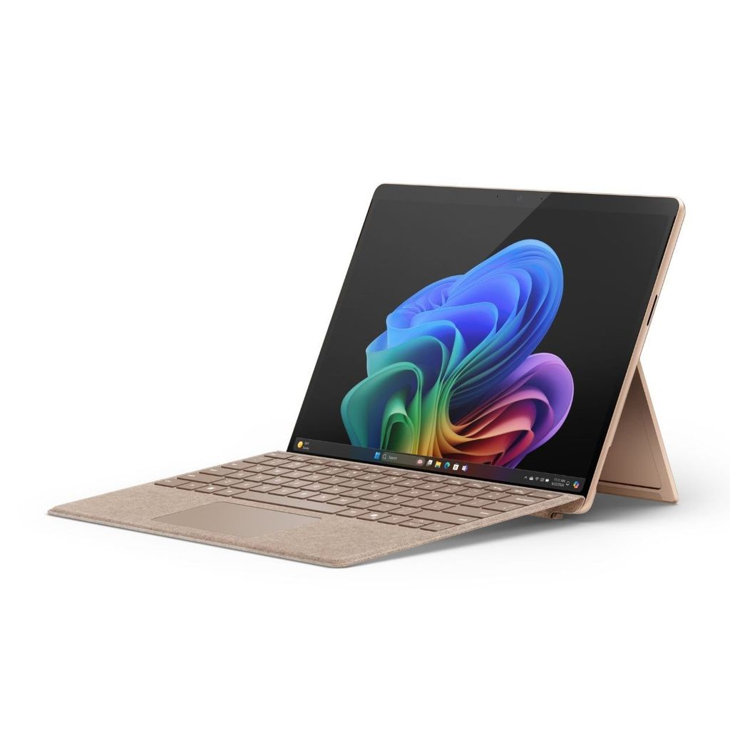 Surface Pro 11 Wifi Snapdragon X Plus with LCD display Ram 16GB SSD 512GB