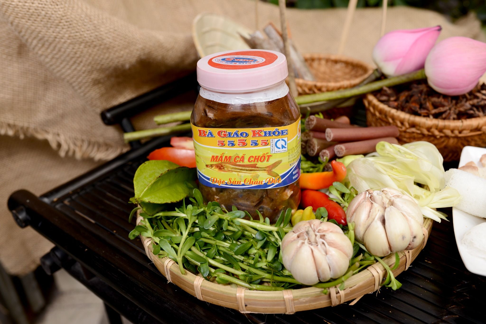  Mắm Cá Chốt hiệu Bà Giáo Khỏe Châu Đốc 500gr 