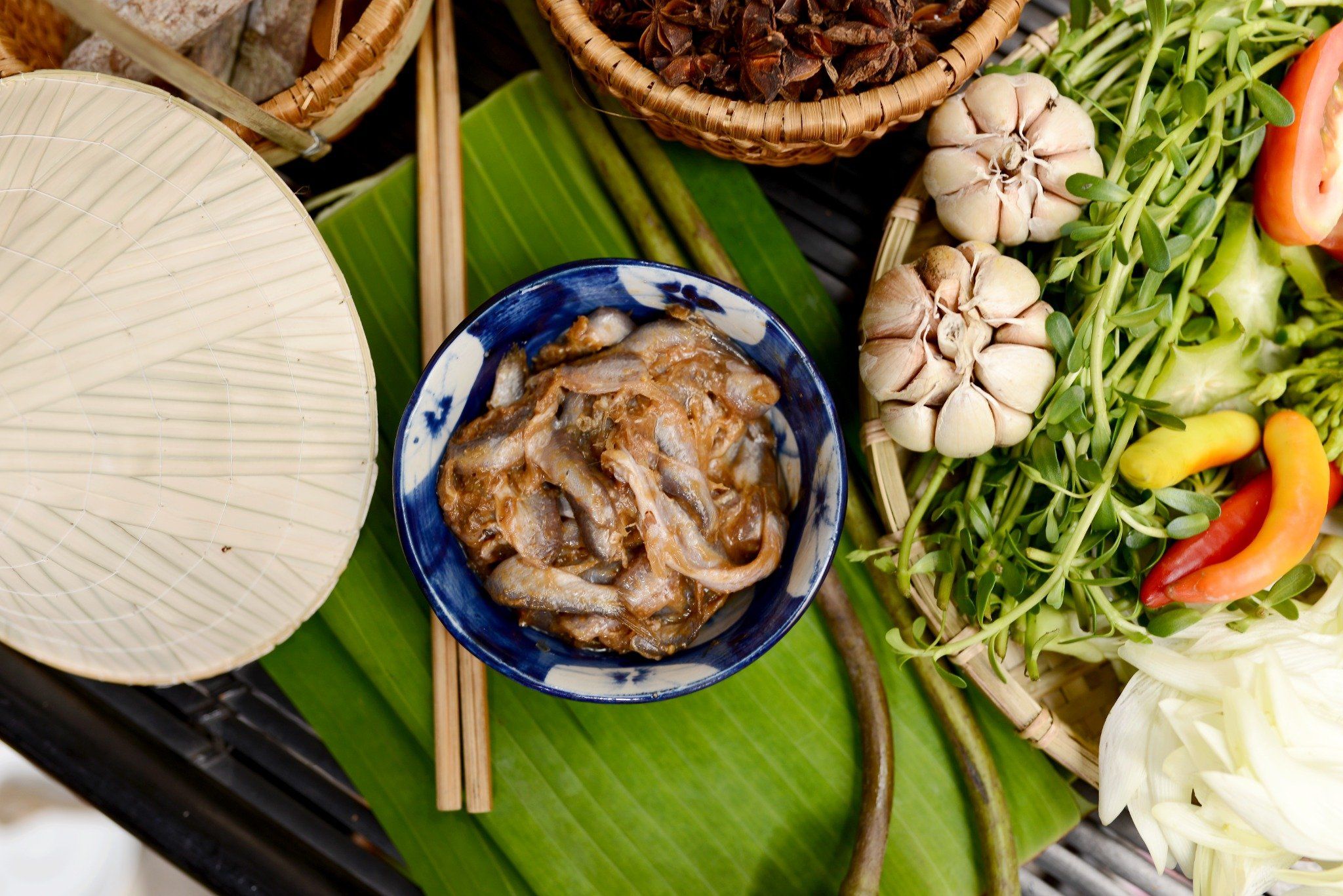  Mắm Cá Linh hiệu Bà Giáo Khỏe Châu Đốc 500gr 