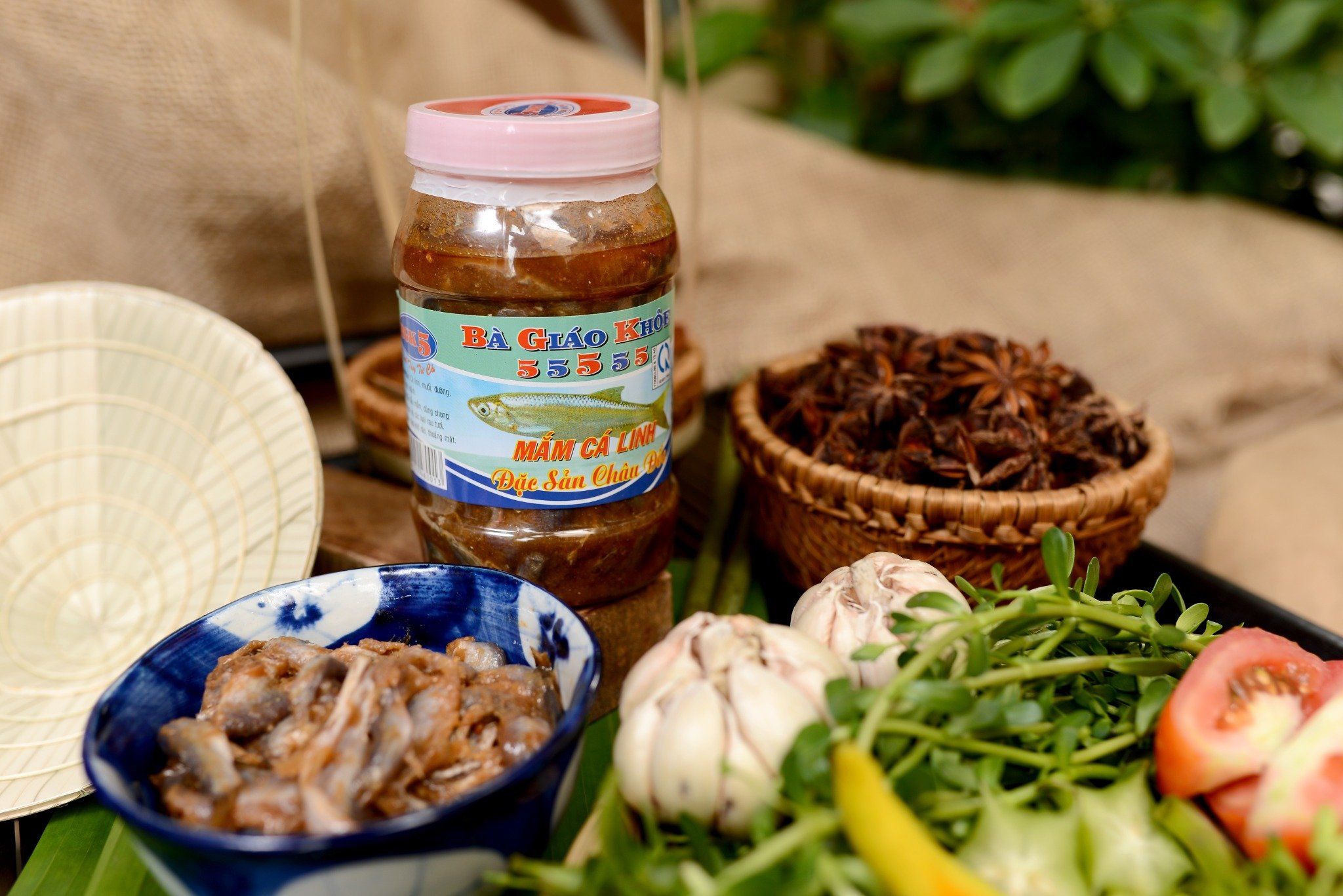  Mắm Cá Linh hiệu Bà Giáo Khỏe Châu Đốc 500gr 