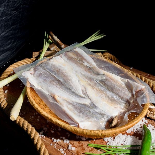  Khô cá Đù 1 nắng loại Xẻ, Lớn 1 kg 