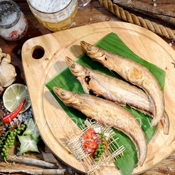  Khô cá Trèn bầu Campuchia loại vừa (tự nhiên 100%) 500gr 