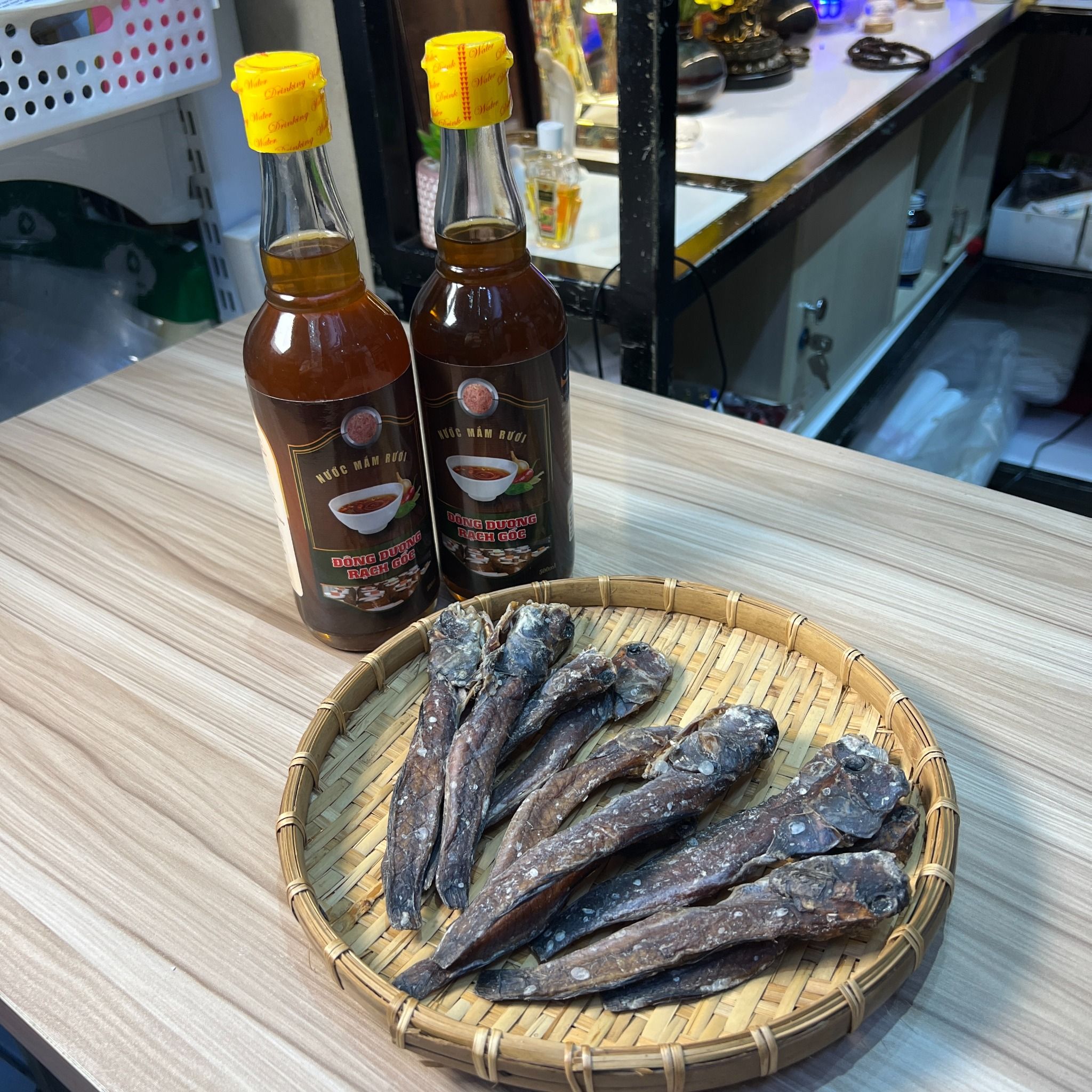 nuoc mam ruoi rach goc ca mau 500ml