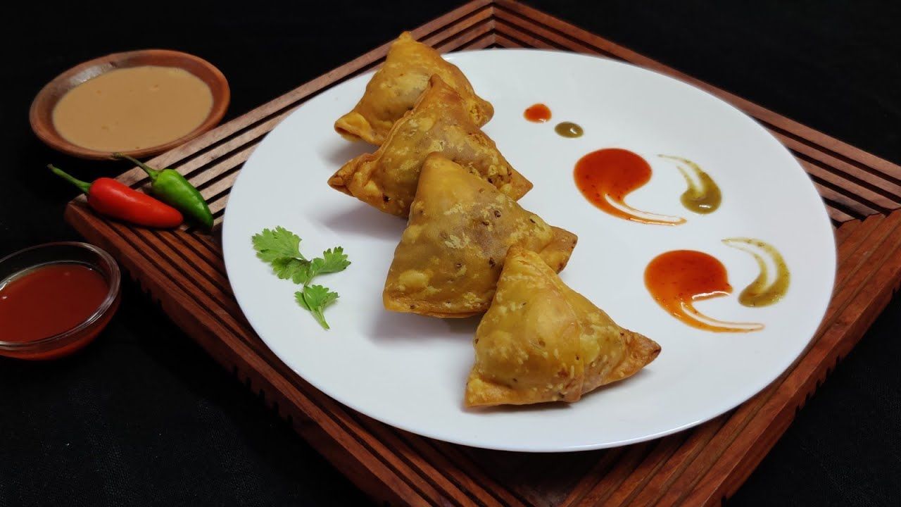 banh samosa rau cu spring home vegetable samosa 120gr 10pics goi