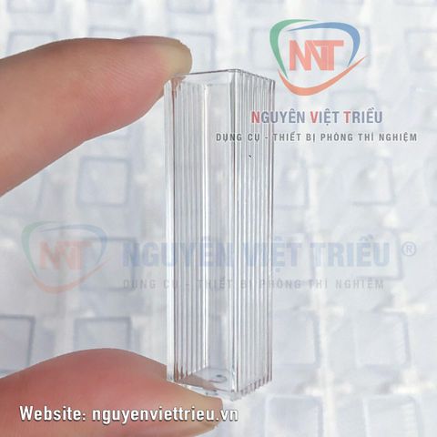Cuvette nhựa Kartell
