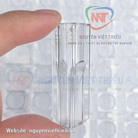 Cuvette nhựa Kartell