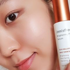 Tinh Chất Dưỡng Trắng, Mờ Thâm, Se Khít Lỗ Chân Lông Innisfree Brightening Pore Serum 30ml (Hallabong)