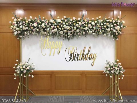 Trang trí tiệc sinh nhật bằng hoa tươi - SSN001