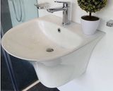 Lavabo liền chân LC 03