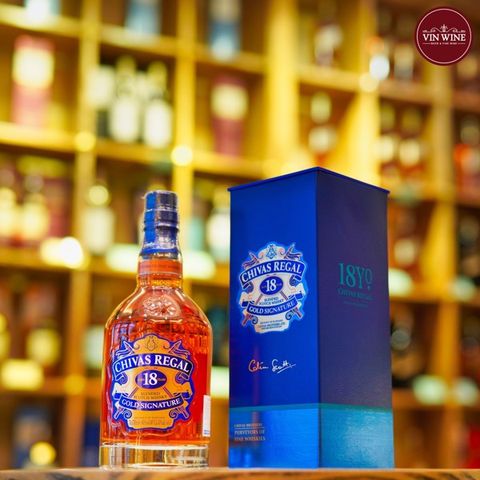  Chivas 18 Years Gold Signature 