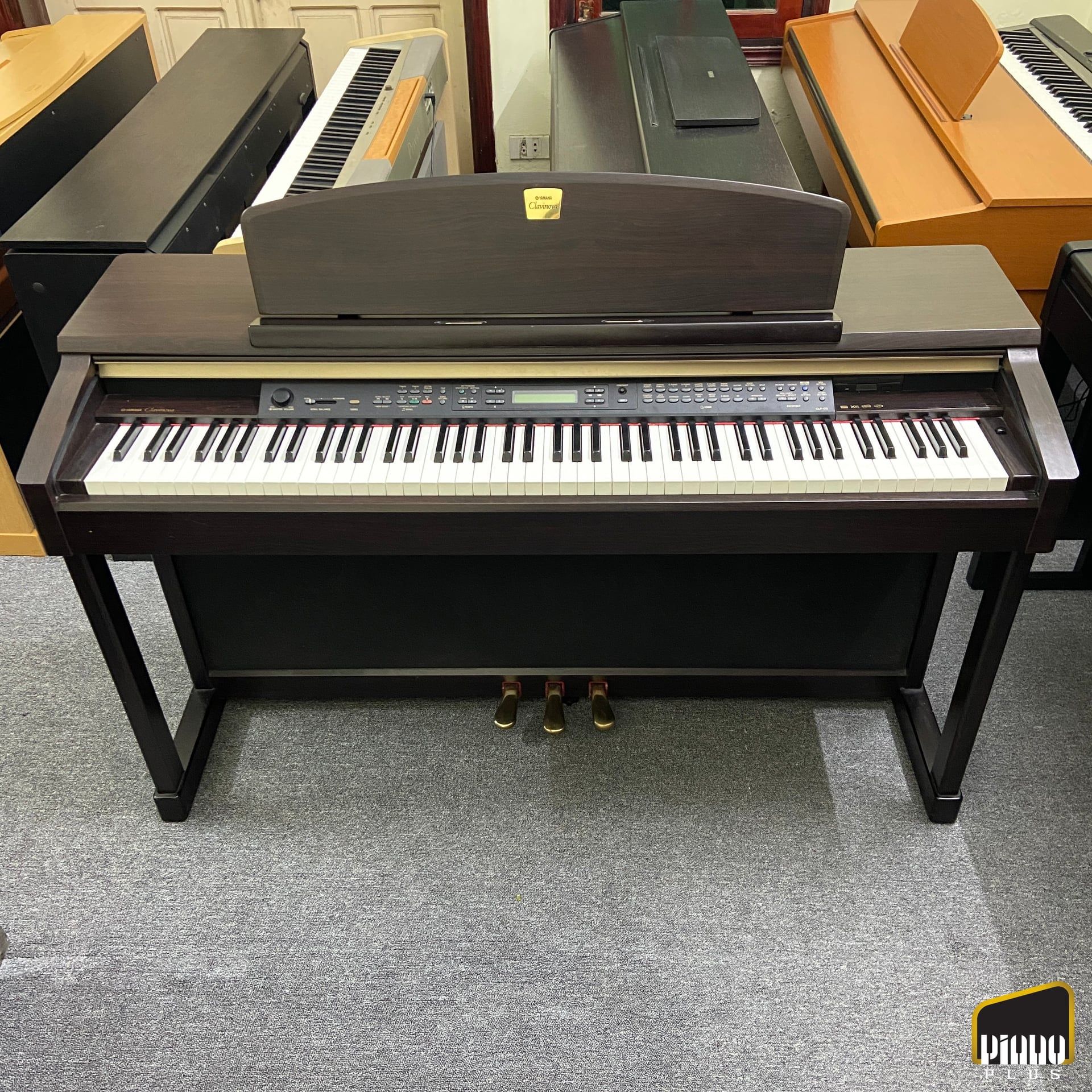 Piano Yamaha CLP 170 – Piano Plus