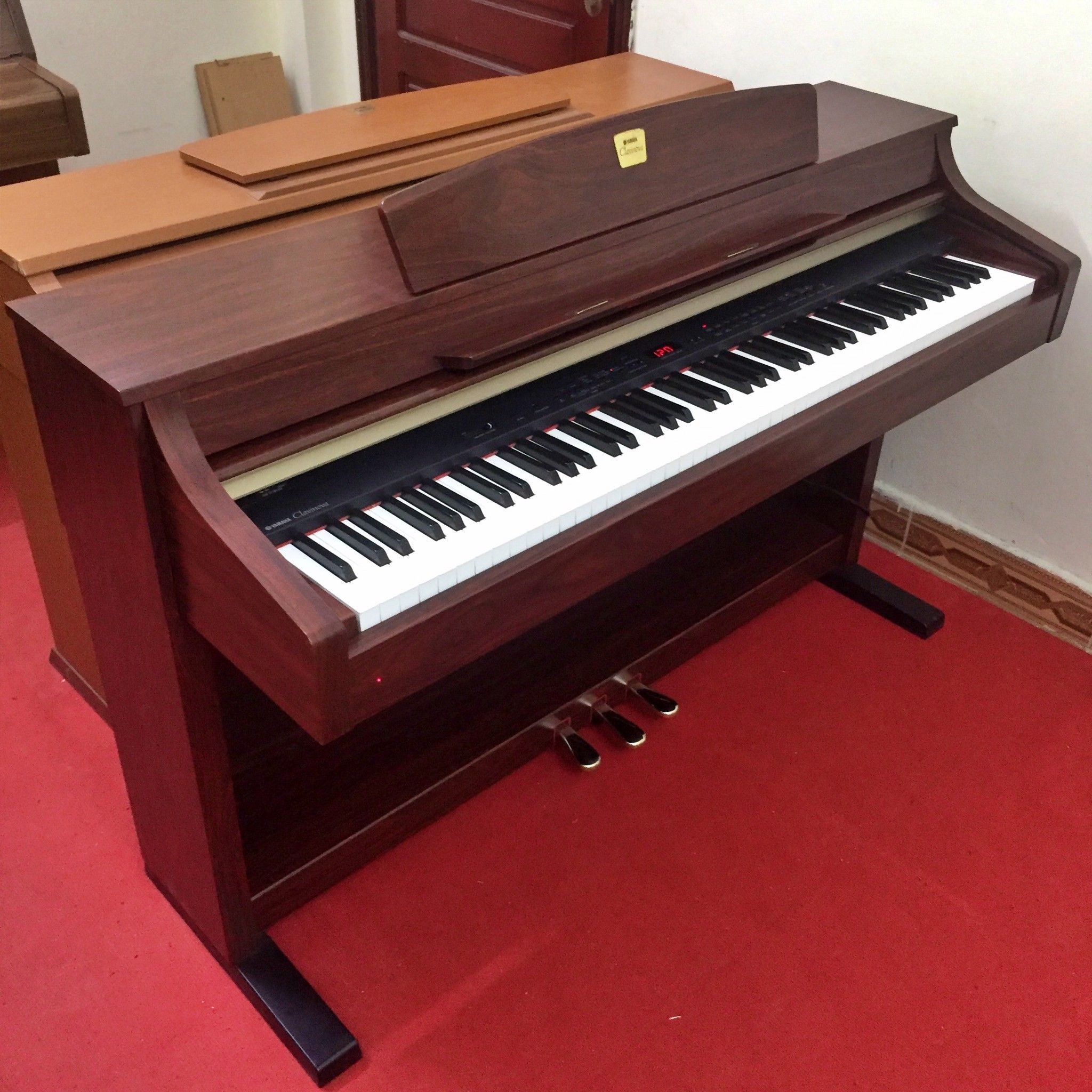 Đàn Piano Điện Yamaha CLP-340 – Piano Plus