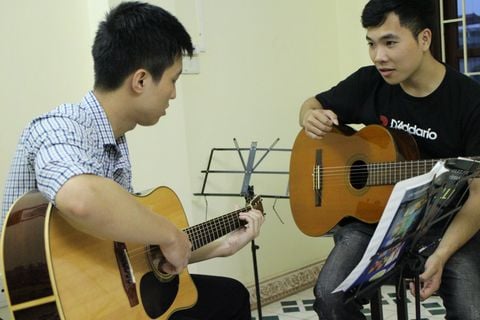 Lớp Guitar Thầy Tú