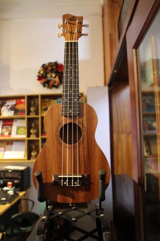 Đàn Ukulele GKS-30m