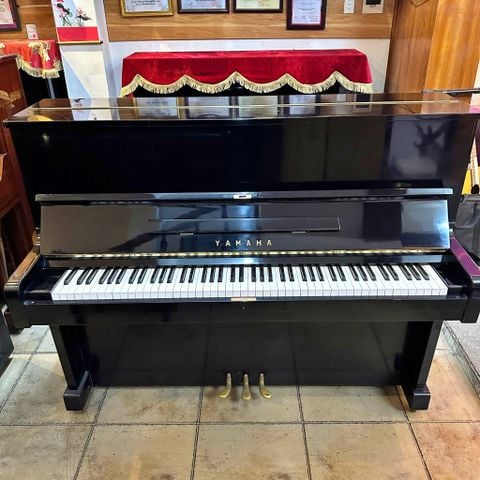 Đàn Piano Upright Yamaha U1E