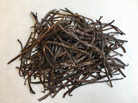  Madagascar Bourbon Vanilla Beans Cut 