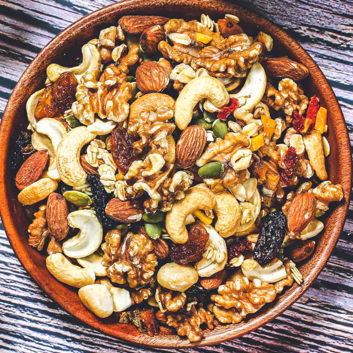 Granola siêu hạt ăn kiêng 15% yến mạch, 300g, bịch, mẫu kraft 1 mặt trong