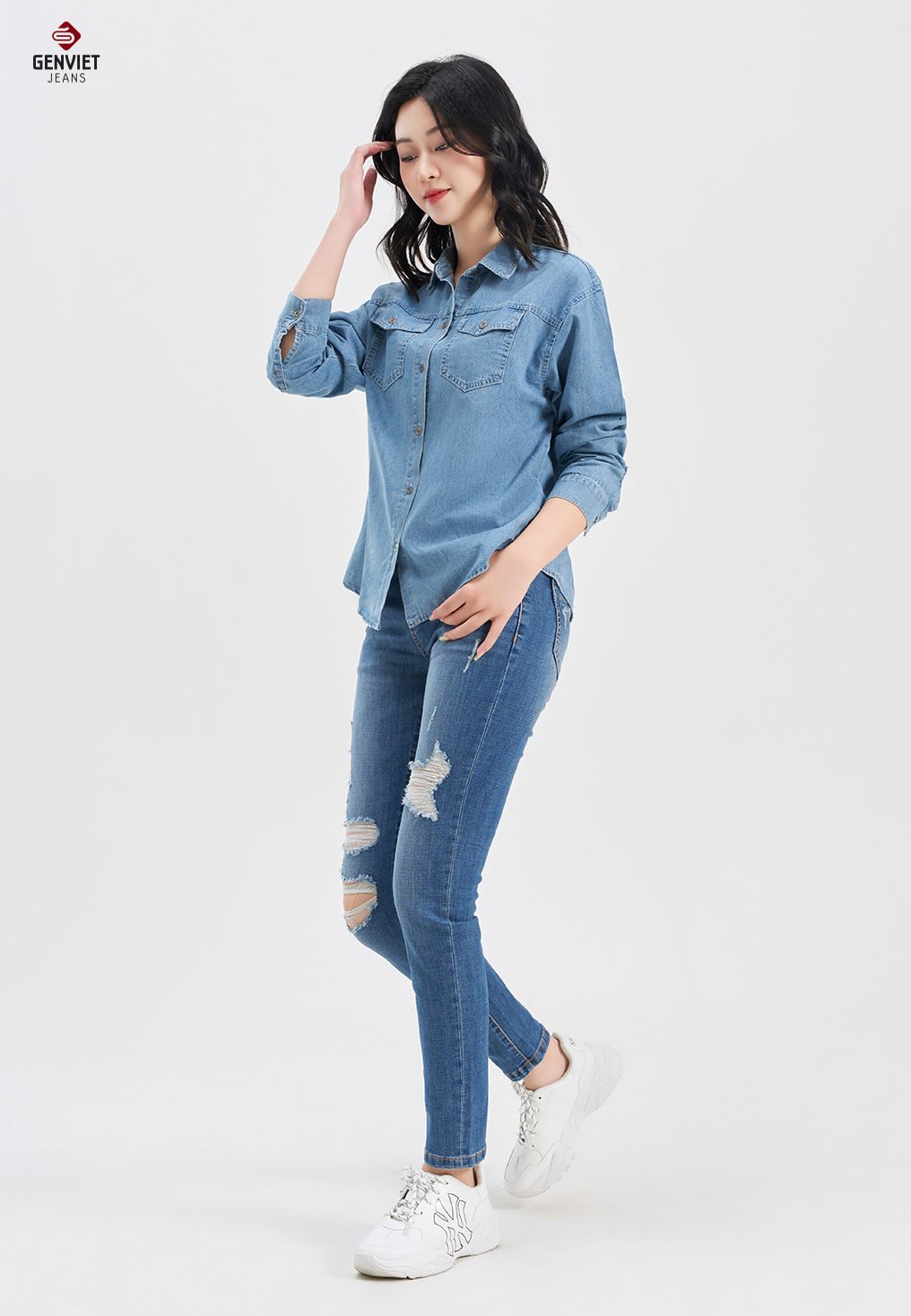  Áo Sơ Mi Dài Tay Jeans Nữ Suông Vừa TA123J8171 