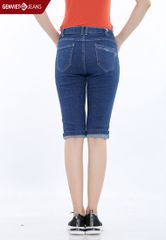 DQ303J328 - Quần Ngố Jeans Ôm Qua Gối Can Dọc