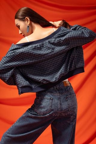 Quần Jeans Nữ Ống Suông XQ124J8606