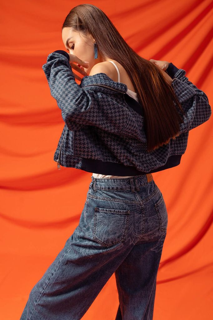 Quần Jeans Nữ Ống Suông XQ124J8606