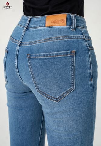Quần Jeans Nữ Ống Đứng DQ109J8399