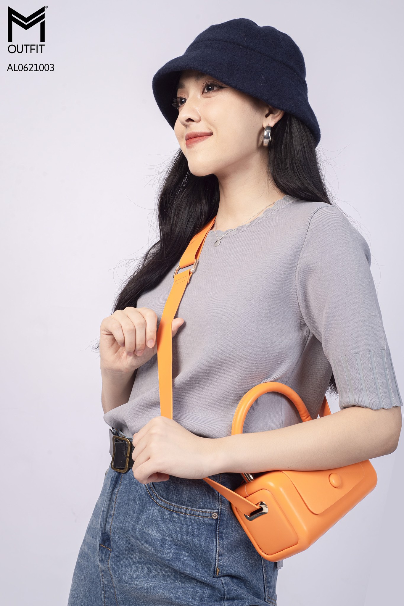 Áo len tay lỡ