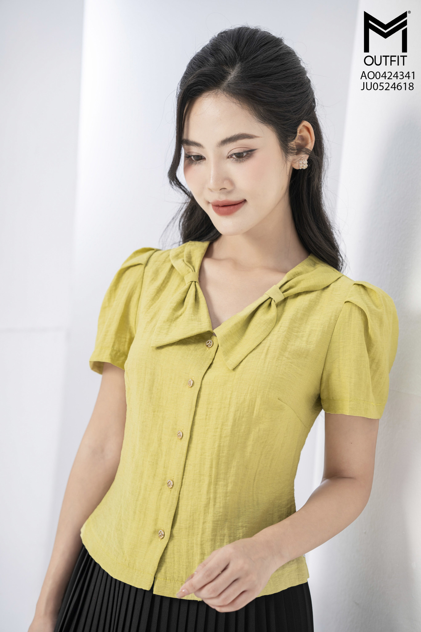 Áo croptop cổ nơ hai bên