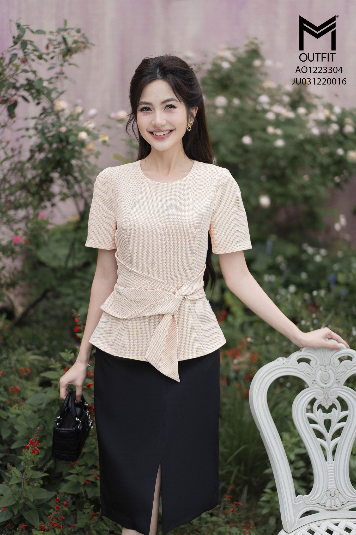 Áo sơ mi, đai bong xoắn eo