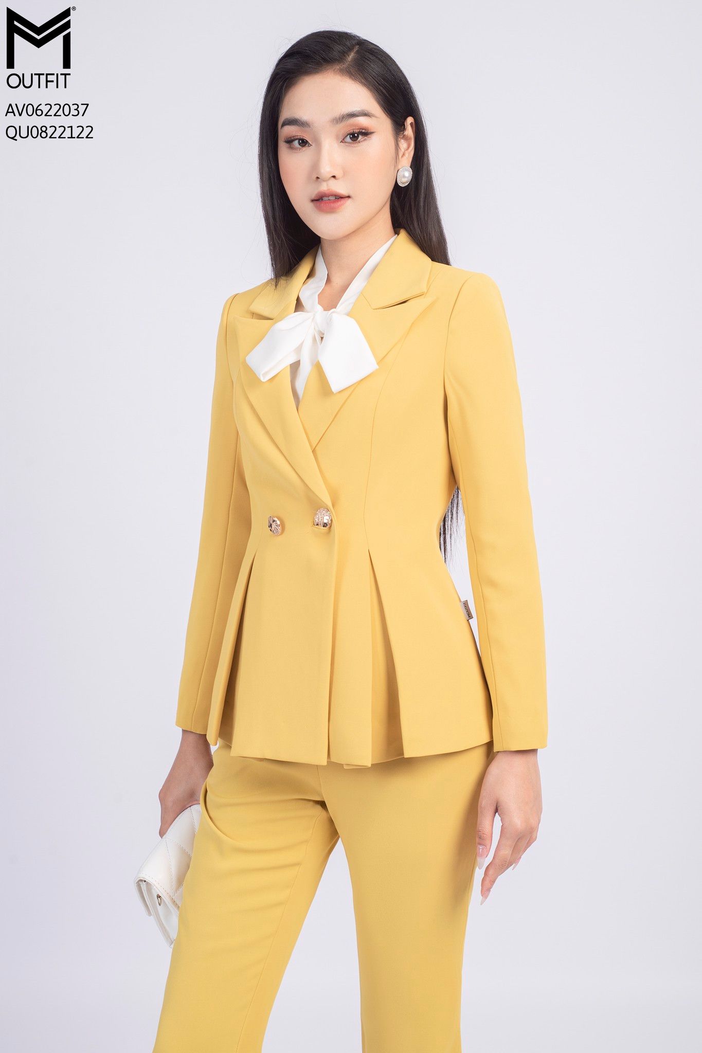 Vest nữ cổ viền