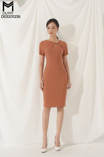 dam-thiet-ke-trung-nien