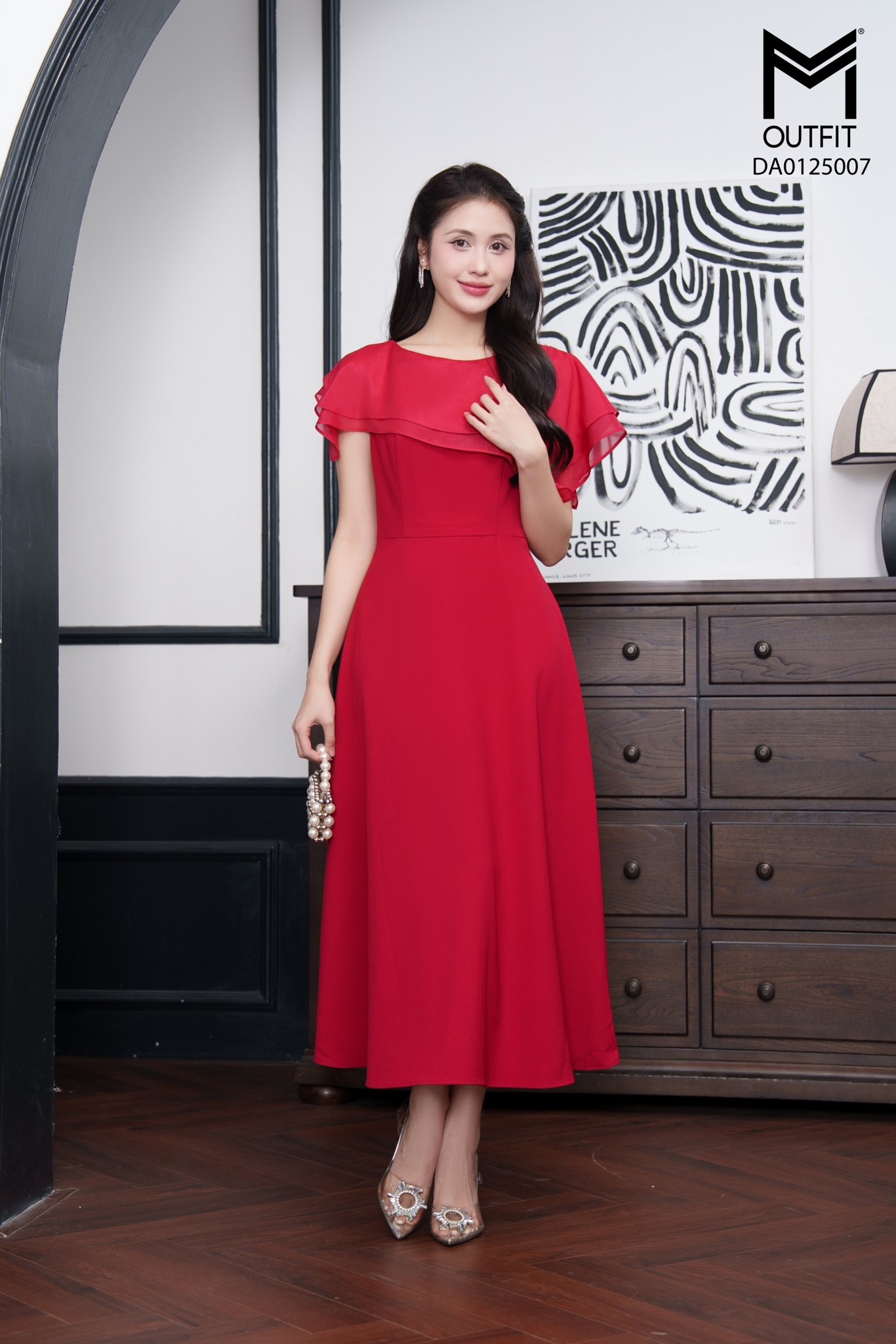 Đầm xòe tà bong phối tơ đính trai trên vai