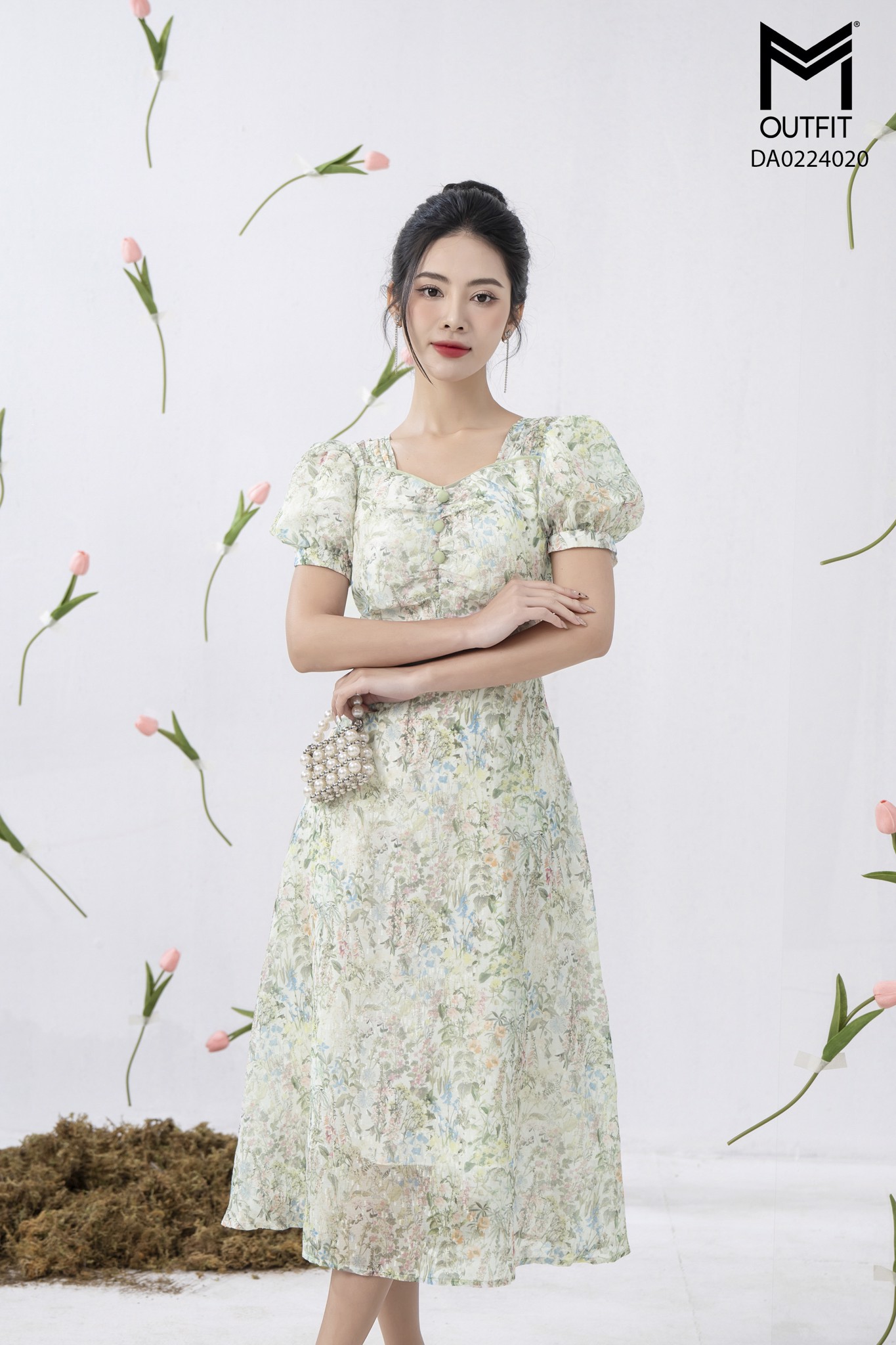 Đầm xòe hoa cổ vuông+ nhúm ngực có cúc
