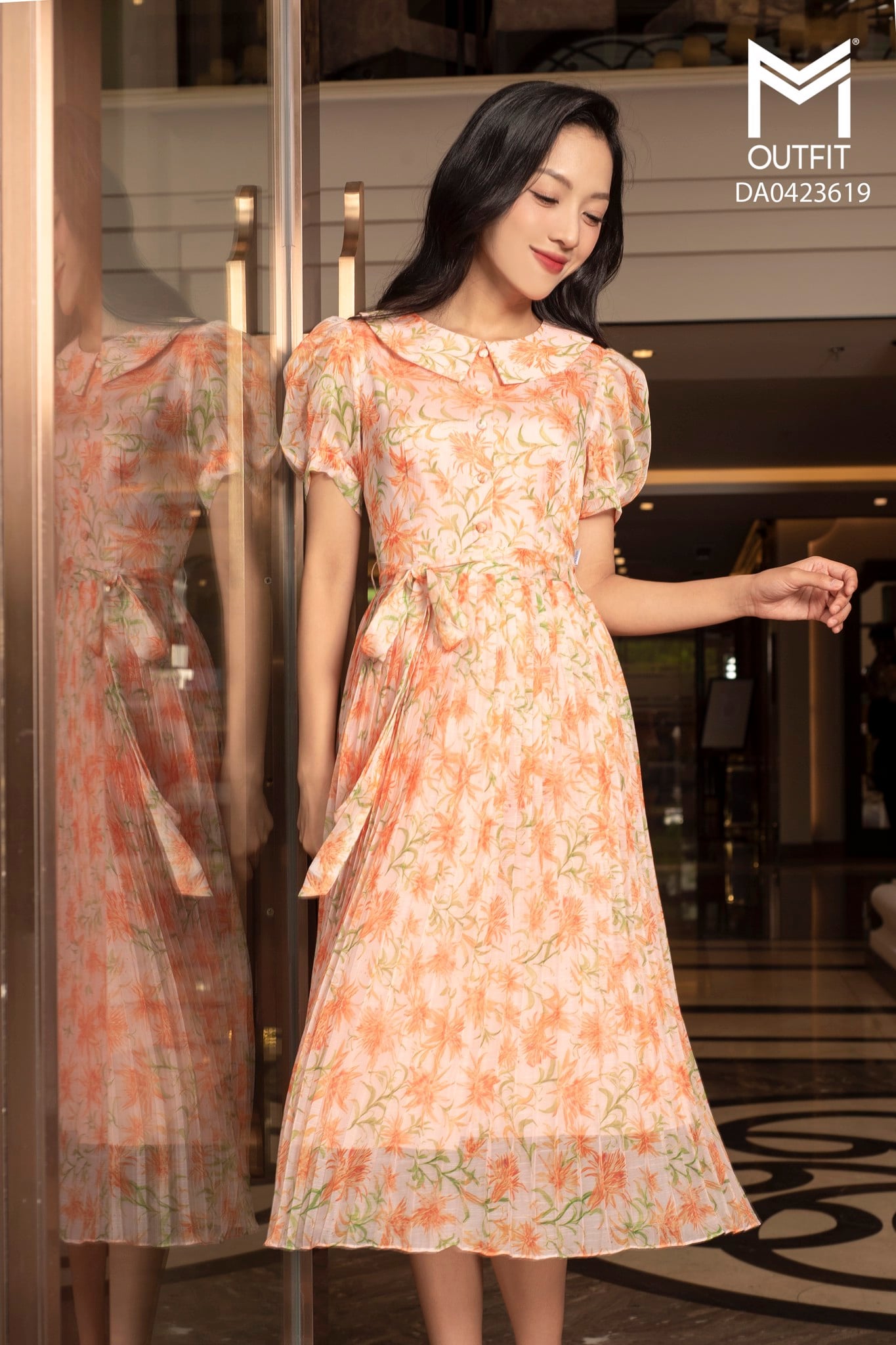 Đầm dáng xòe, cổ sen, tùng dập ly
