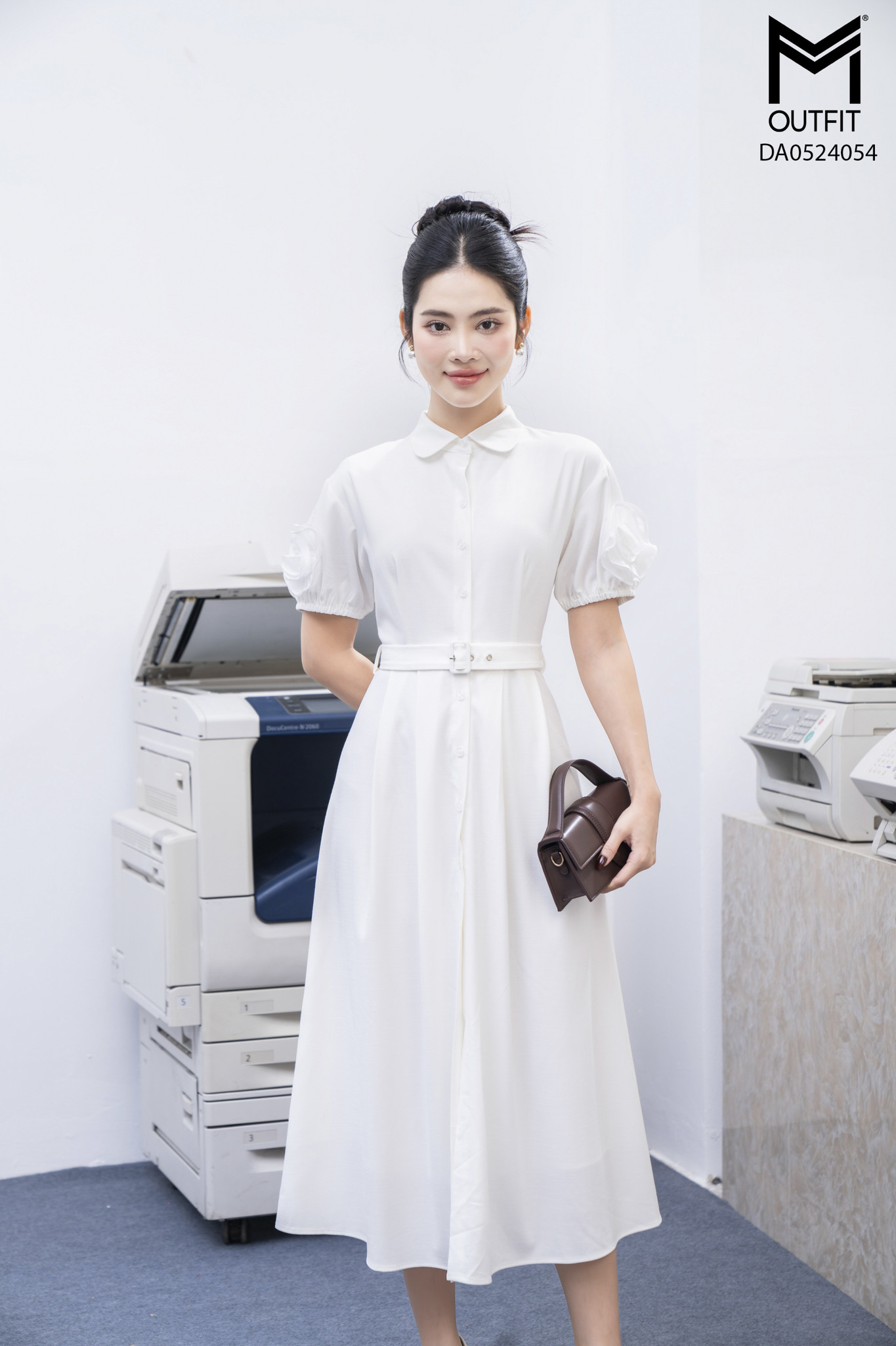 Đầm sơ mi cổ sen tay cuốn hoa