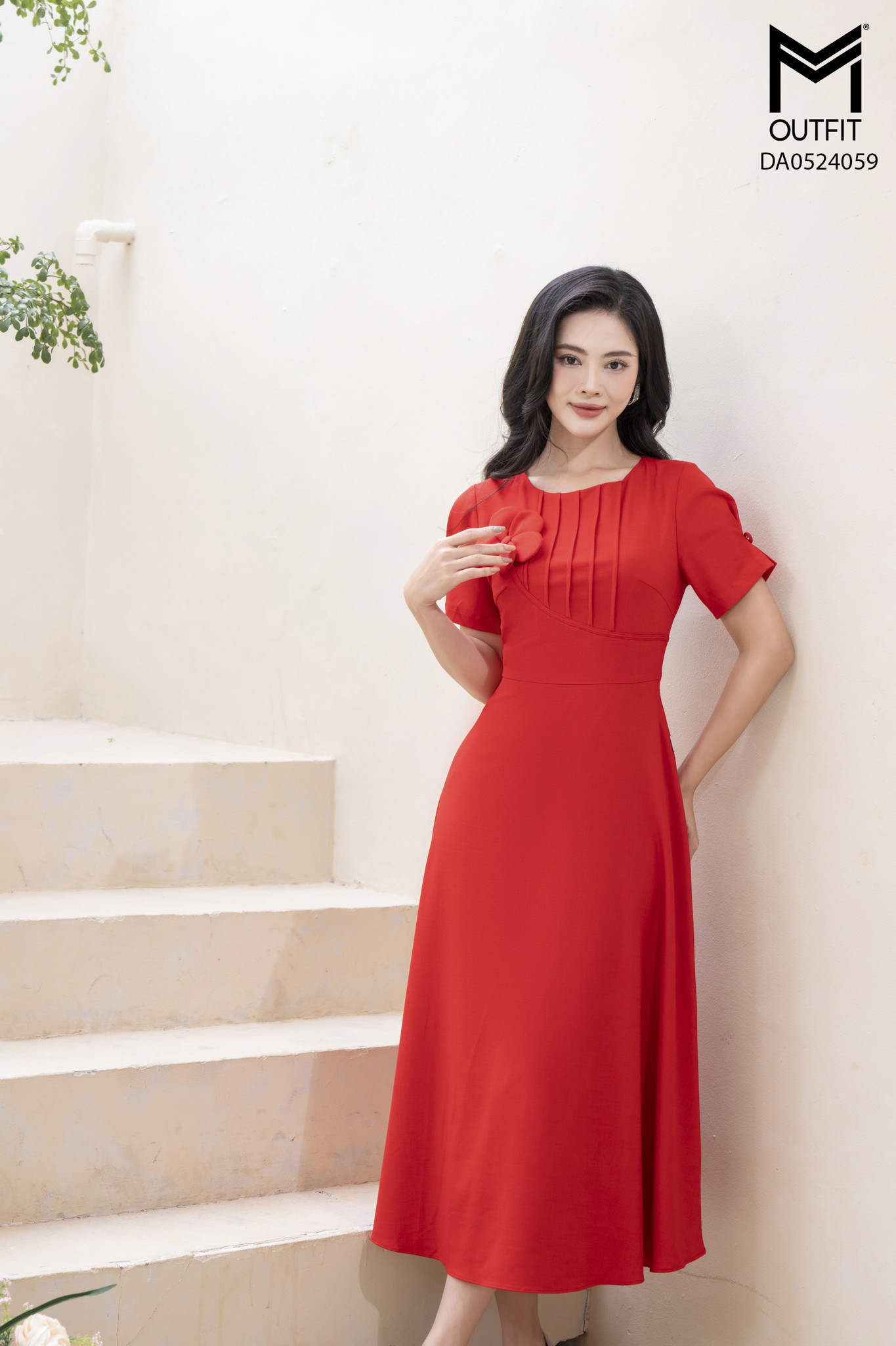 Đầm xòe bấu ly thân đính hoa 3D,tay đính cúc bọc