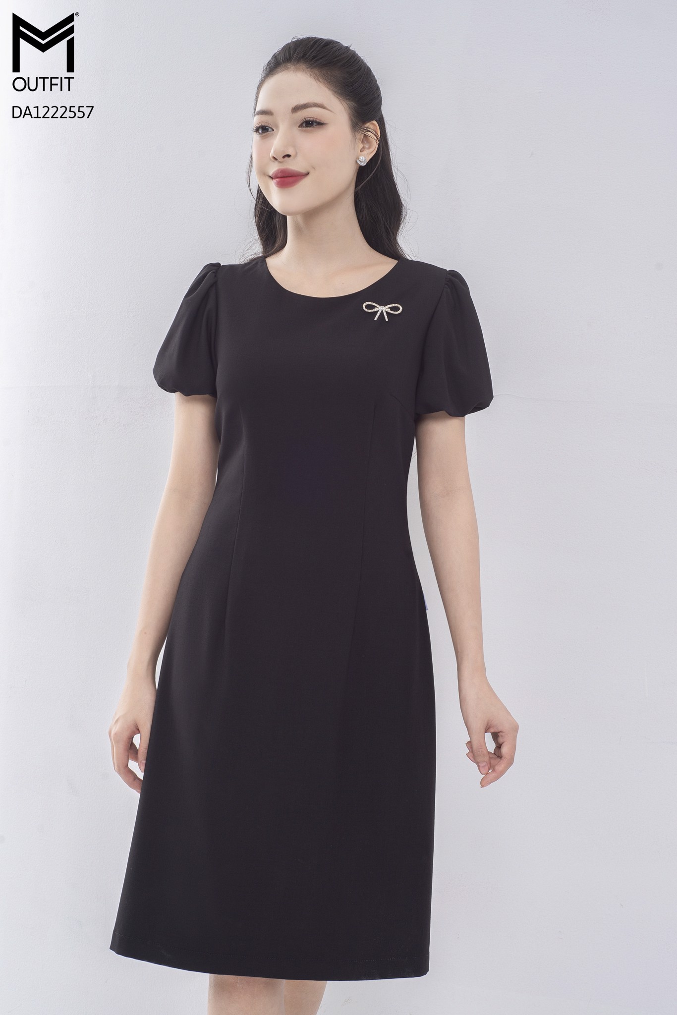 Đầm dáng A, chiết ly eo